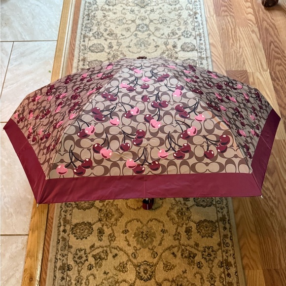 NWT Coach Mini Umbrella - Signature Cherry Print - Picture 4 of 9